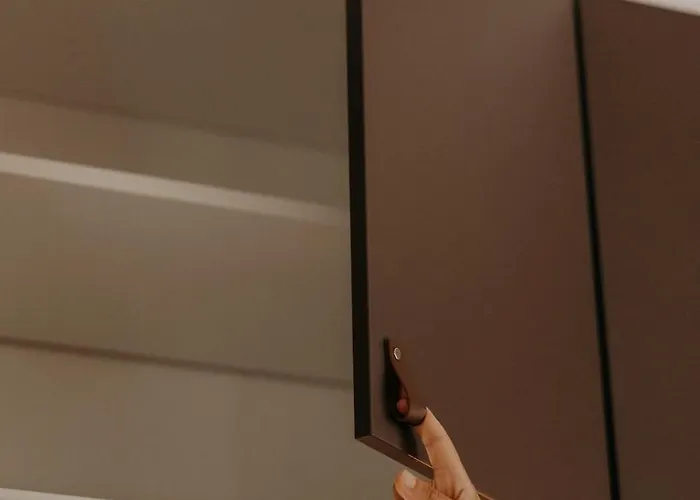 Le Nid Du Chateau - Cocon Avec Bagagerie דירה אנז'ה